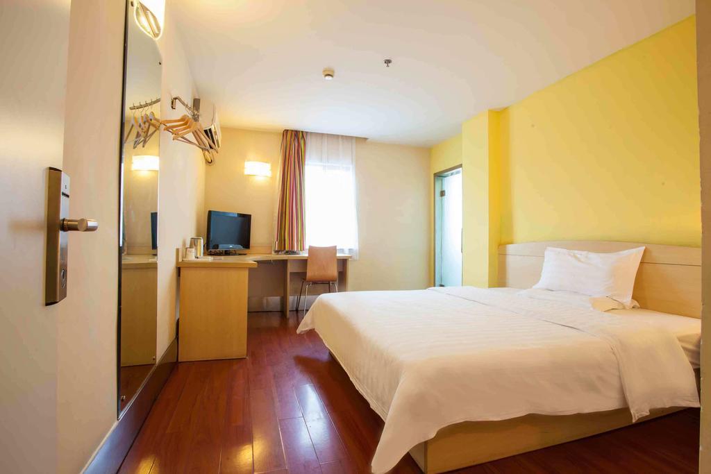 7Days Inn Taizhou Nantong Road Zhongjia Bagian luar foto